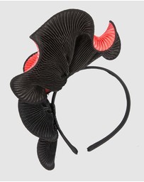 Max Alexander - Coral and Black Racing Fascinator