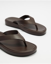 AERE - Leather Platform Thongs