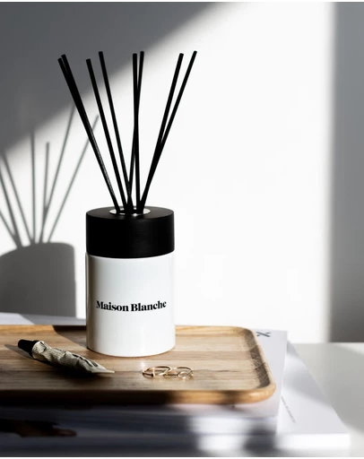 Maison Blanche - 012 Peach & Elderflower - Reed Diffuser