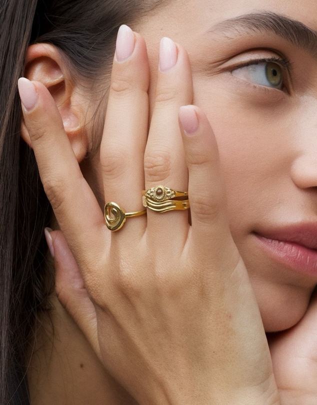 HOUSE OF SLANI - Adeline Wave Gold Ring