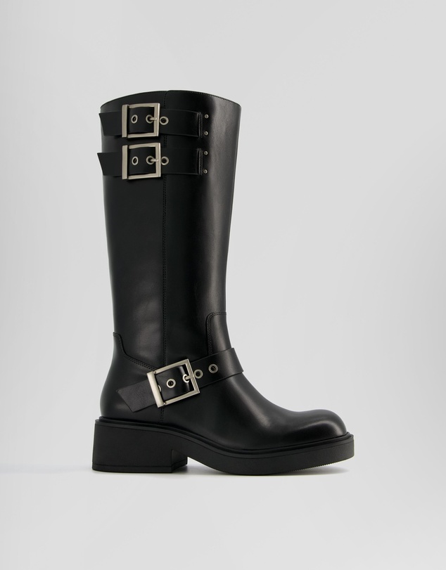 Bershka - Flat Boots With Buckles