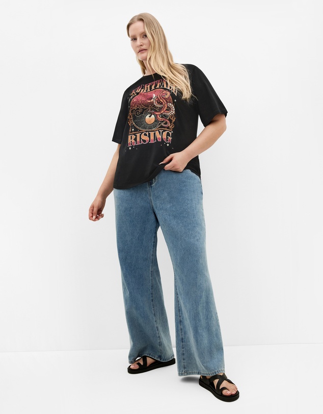 City Chic - Curved Hem Red Nightfall Tee