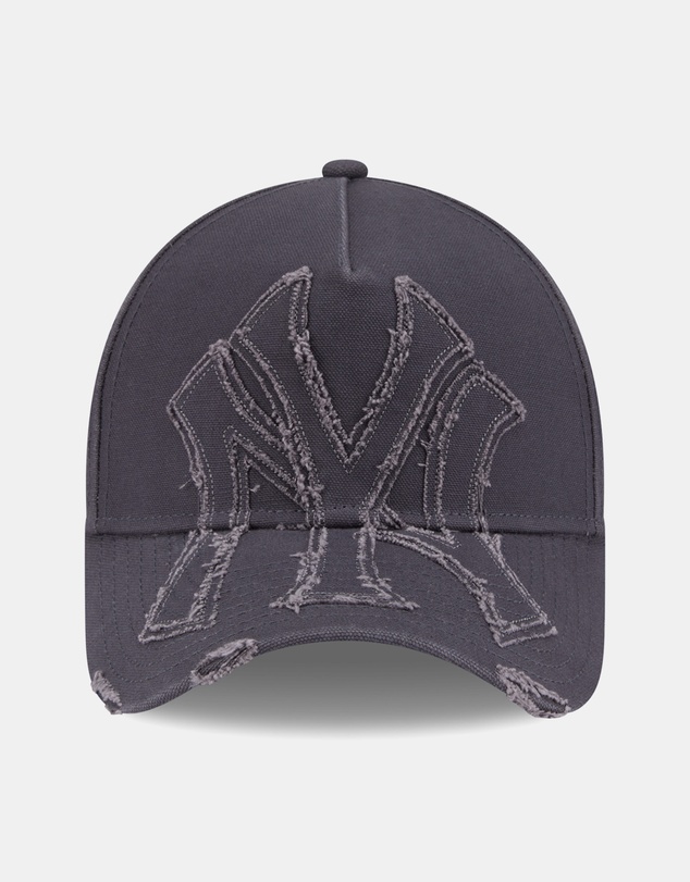 New Era - 9FORTY A-Frame Oversized Distressed New York Yankees Cap