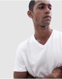 UNISON - Classic V Neck T Shirt