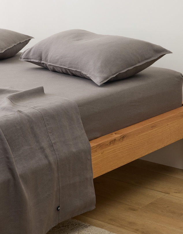 Sheet Society - Eve Linen Fitted Sheet Set