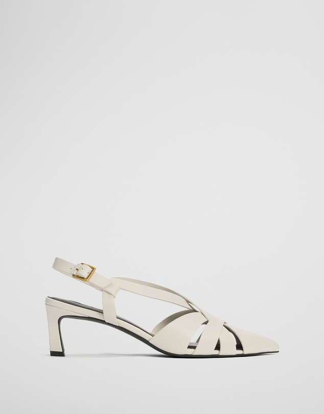 Country Road - Mila Heel