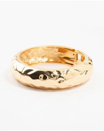 Lovisa - Gold Plated Hammered Wide Bangle