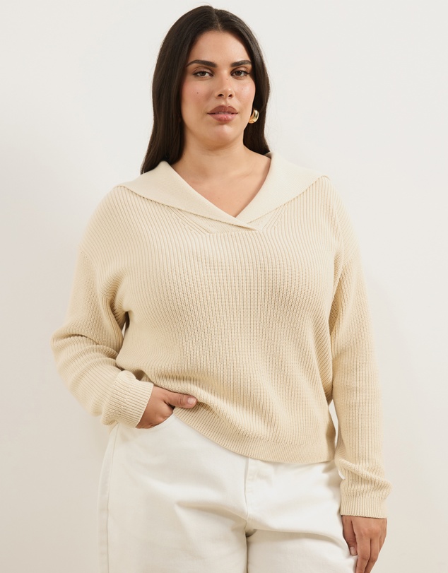 Atmos&Here Curvy - Nori Oversized V-Neck Knit Jumper
