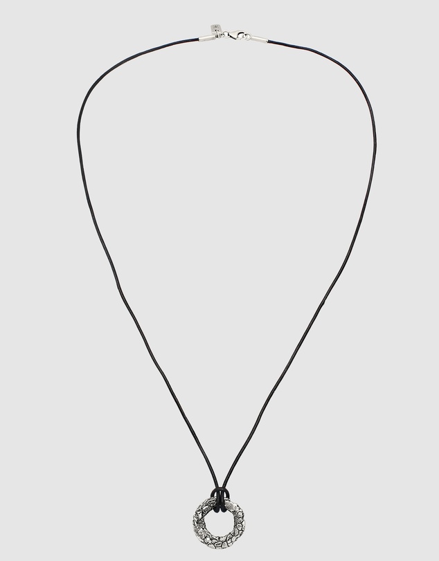Kuzzoi - Cracked Silver Circle Pendant Leather Necklace