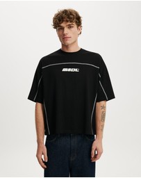Cotton On - Cropped Fit Graphic T-Shirt