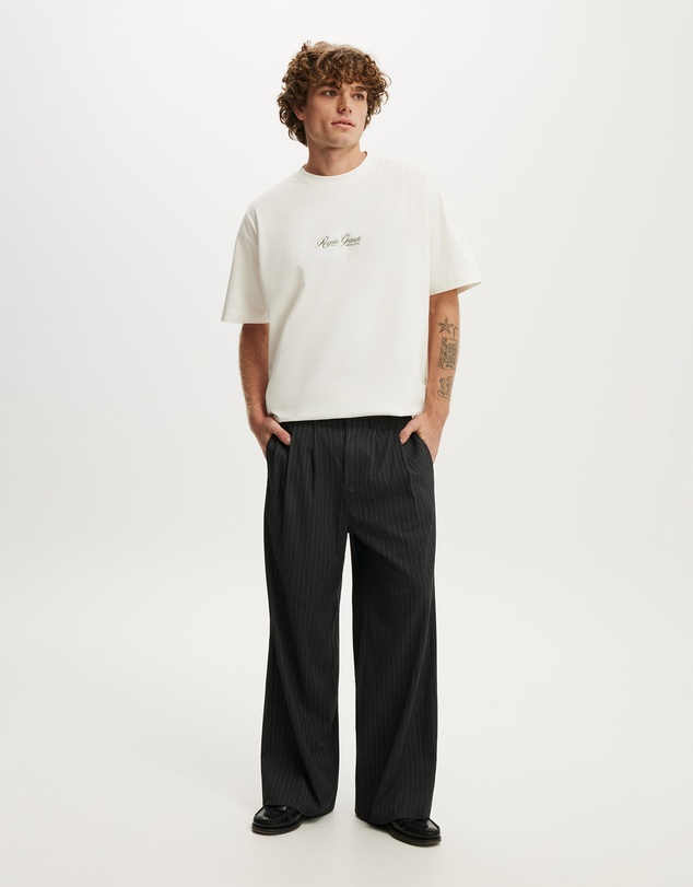 Cotton On - Box Fit Text T-Shirt