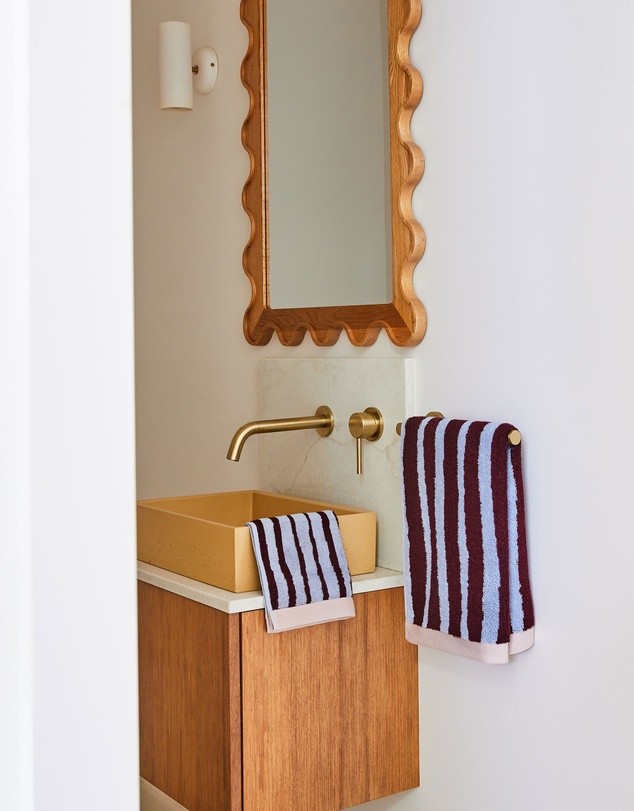 Mosey Me - Strokes Hand Towel