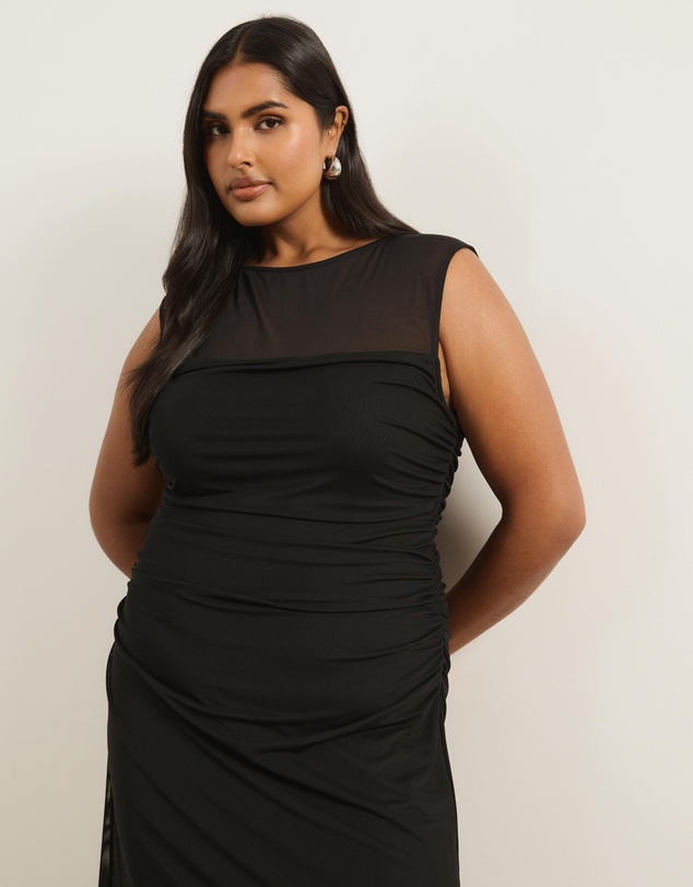 Atmos&Here Curvy - Monique Mesh Midi Dress