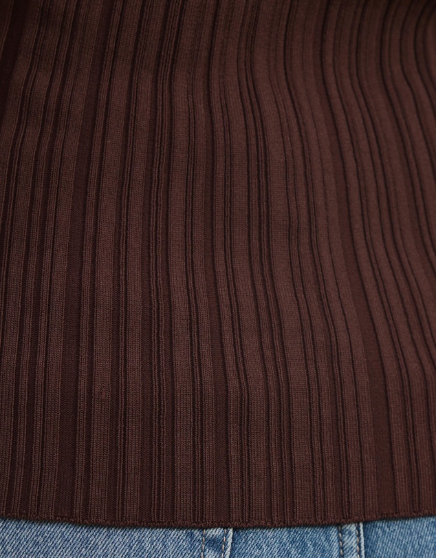 Atmos&Here - Sleeveless Rib Knit Top With Collar