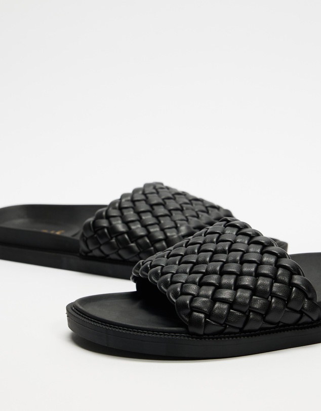Dazie - Kim Woven Slides