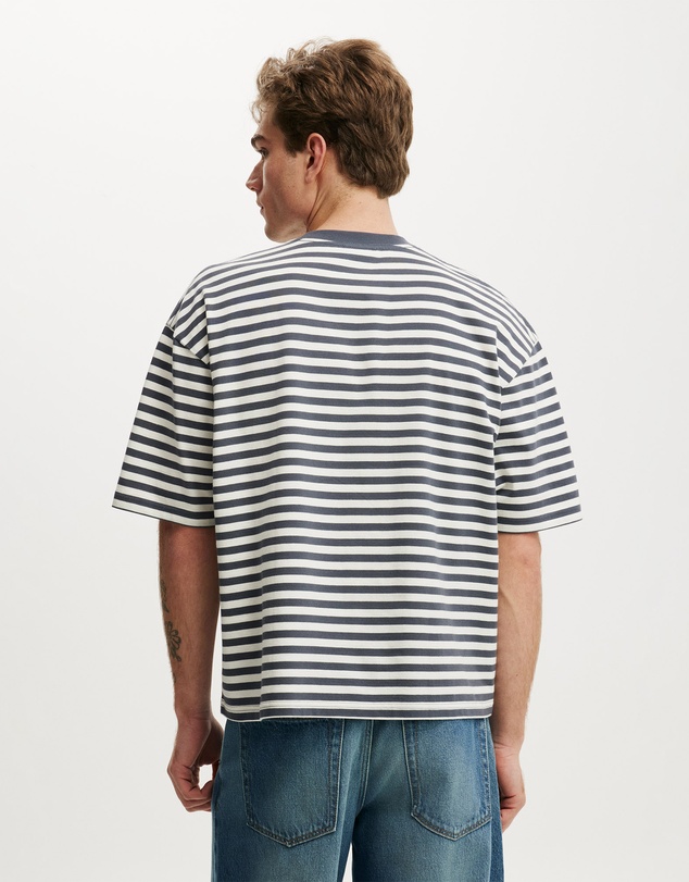 Cotton On - Cropped Fit T-Shirt