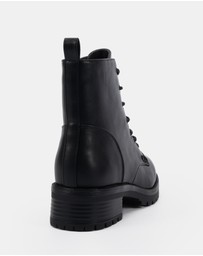 Novo - Darrell Ankle Boots