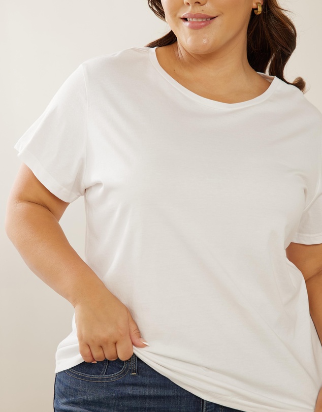Atmos&Here Curvy - Organic Cotton Crew Neck Tee