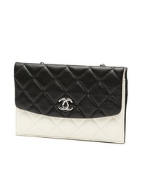 Pre-Loved by Azura Reborn - Pre-Loved CC Bicolor Quilted Lambskin Double Sided Wallet on Chain
