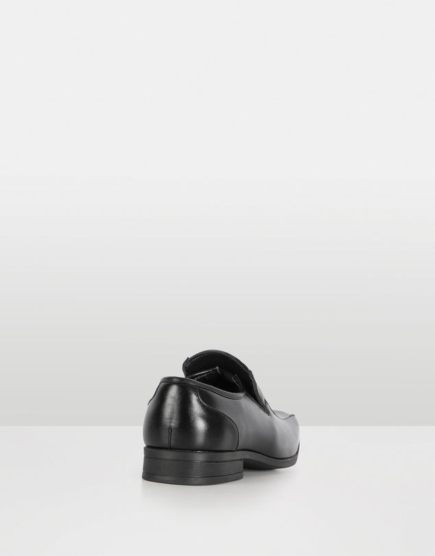 Cooper Cohen - Roman 2