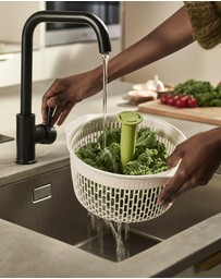Joseph Joseph - Spindola™ In-sink Salad Spinning Colander (White/Green)