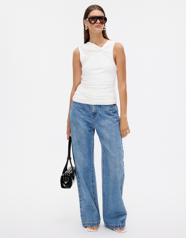 Minima Esenciales - Arlen Knot Top