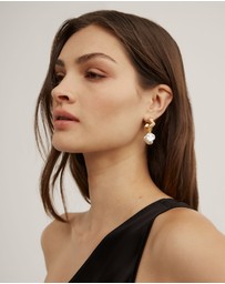 Witchery - Clara Pearl Drop Earrings