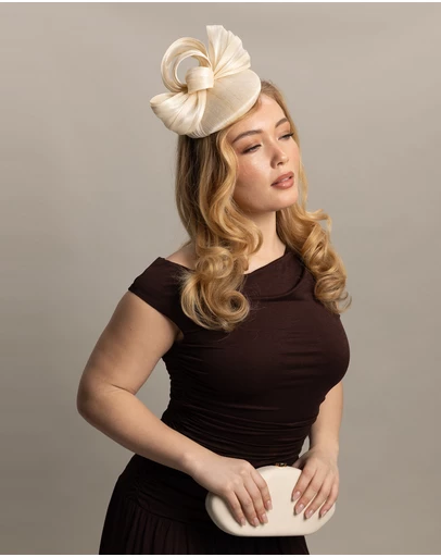 Morgan & Taylor - Chantelle Fascinator in Natural Beige