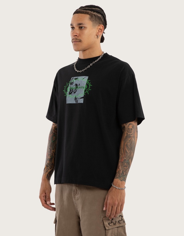 Kiss Chacey - Sunset Street Tee