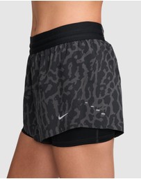 Nike - Swift Dri-FIT Mid-Rise 2-in-1 Printed Running Shorts