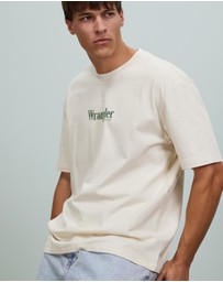 Wrangler - Baggy Model Tee