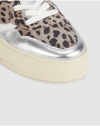 Rollie - CourtPro Low Sneaker