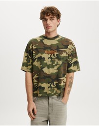 Cotton On - Cropped Fit Graphic T-Shirt
