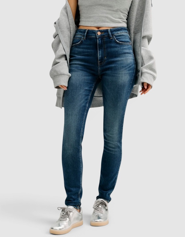 GUESS - 1981 High-Rise Skinny Jeans