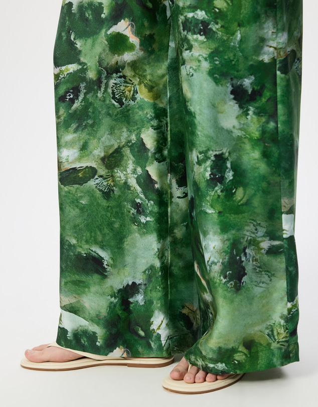 The Social Outfit - Silk Kai Pants - Verdant