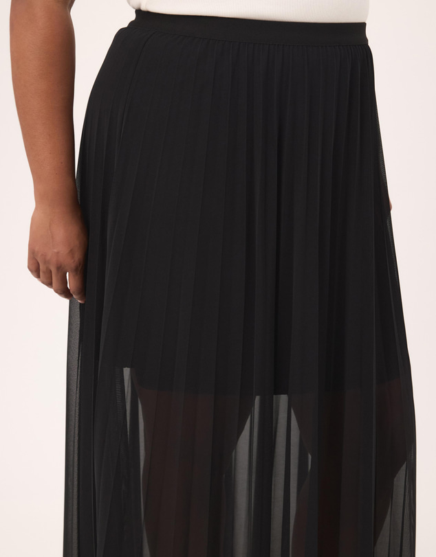 Atmos&Here Curvy - Bella Pleated Mesh Maxi Skirt