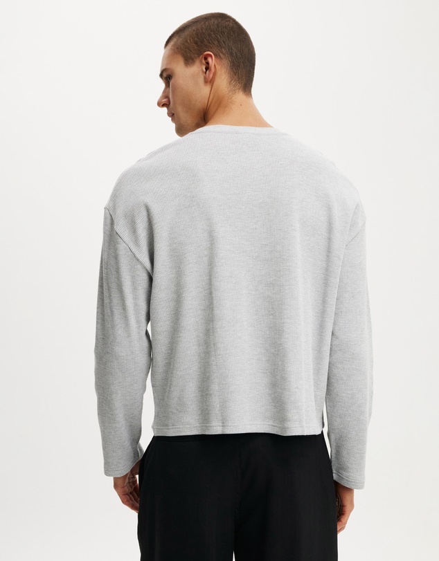 Cotton On - Relaxed Fit Textured Henley Long Sleeve T-Shirt
