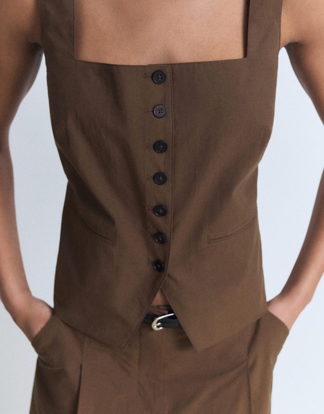 M.N.G - Huga Vest