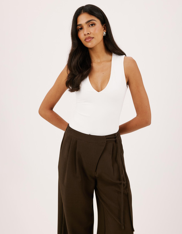 Atmos&Here - Delilah Rounded Neck Tank Top