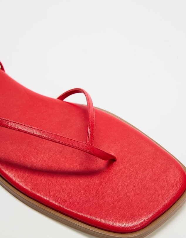 AERE - Clover Leather Thong Sandals - Women's