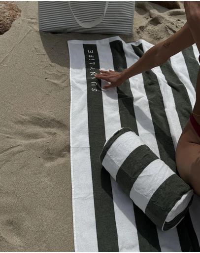 Sunnylife - Inflatable Beach Pillow The Vacay