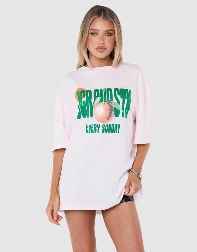 JGR & STN - Sundays Oversized T-Shirt - ICONIC EXCLUSIVE