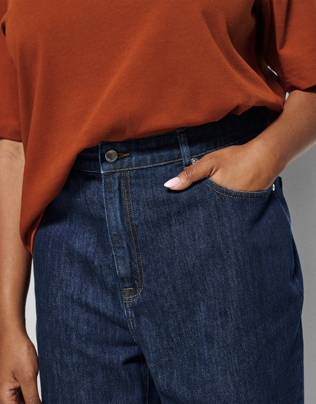 Commonry - The High Rise Crop Girlfriend Jean