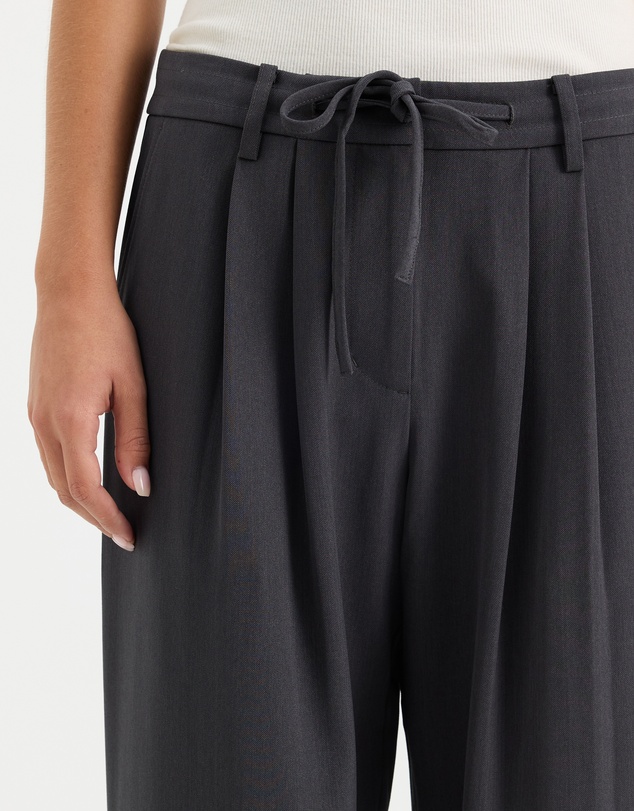 Calli - Arden Mid Rise Tie Waist Pants
