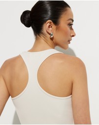 Calli - T Bar Rib Tank