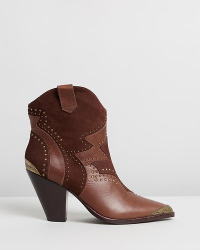 Outback Ankle Boots