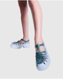 Melissa - Melissa Possession Platform + Susan Fang