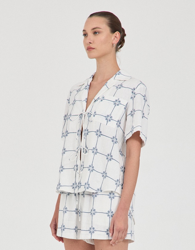 FRIEND of AUDREY - Seashell Linen Tie Top