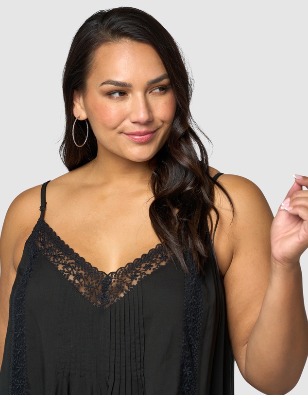 Sunday In The City - Elizabeth Embroidered Maxi Dress