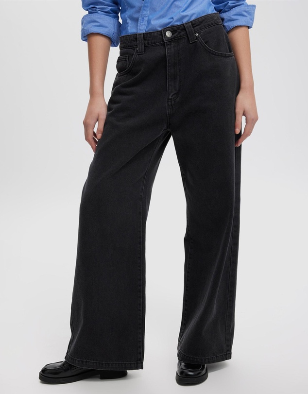 Cotton On - Super Baggy Jeans